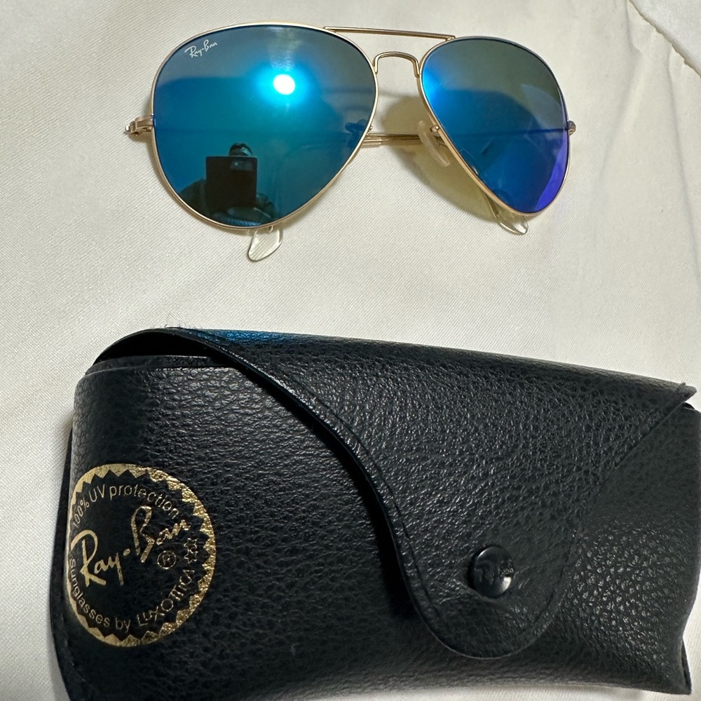 Rayban Aviator shades sunglasses